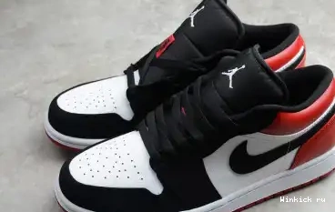 JORDAN TOE BLACK LOW AIR 1 0629